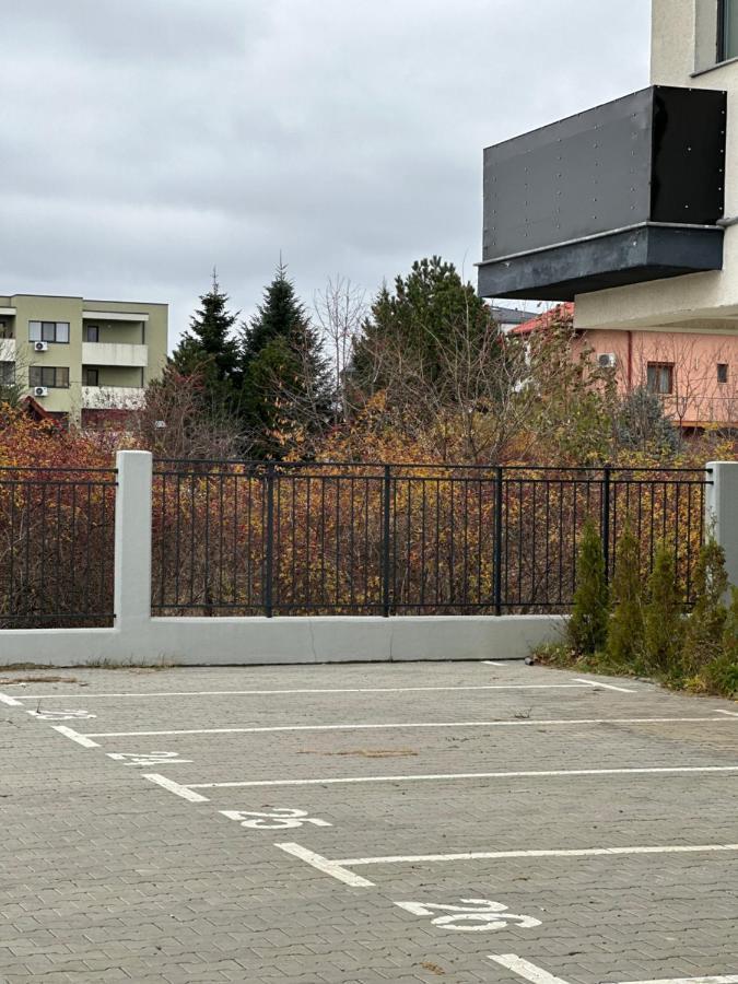 Touchdown Apartment Near Bucharest Airport Otopeni Exterior photo